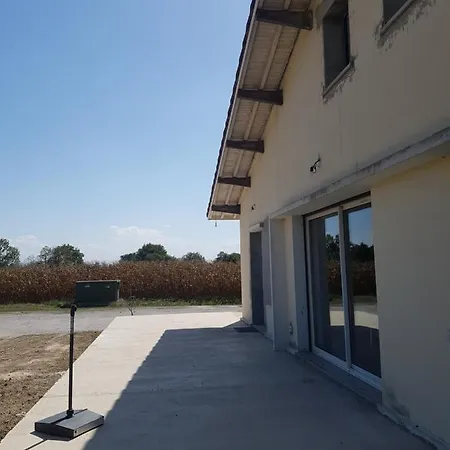 Gite Paisible Renove Hagetmau Exterior photo